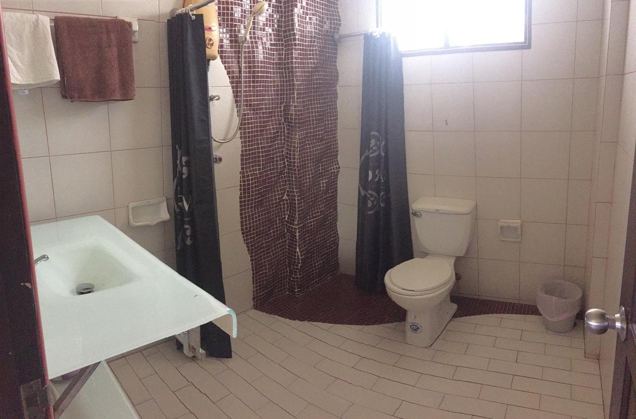 Villa Камала Бийч Екстериор снимка
